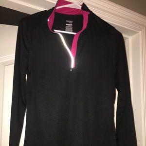 Athletic workout jacket quarter zip black medium